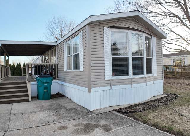 Property at 117 Dogwood Ct, Muskegon, MI 49445, 2 beds, 2 baths