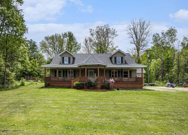 Property at 6621 Dove Rd, Kimball Township, MI 48074, 4 beds, 2.5 baths