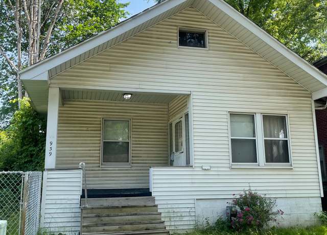 Property at 939 Paddington Ave, Flint, MI 48507, 3 beds, 1 bath