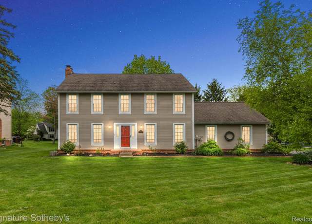Property at 7672 Olde Sturbridge Trl, Clarkston, MI 48348, 3 beds, 2.5 baths