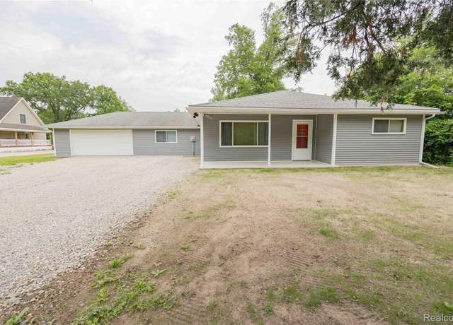 Property at 36093 Herman St, Romulus, MI 48174, 3 beds, 1.5 baths