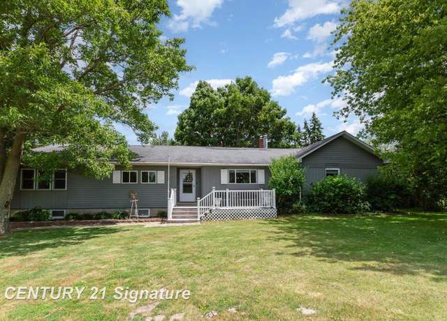 Property at 7320 N River Rd, Freeland, MI 48623, 4 beds, 2 baths