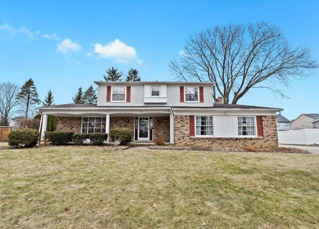 Property at 860 Huntsford St, Troy, MI 48084, 5 beds, 3.5 baths