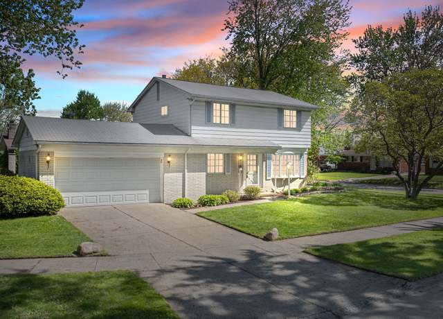 Property at 31035 Manhattan St, St Clair Shores, MI 48082, 4 beds, 1.5 baths