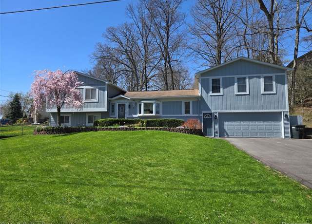 Property at 5885 Rockcroft Blvd, Clarkston, MI 48346, 4 beds, 2.5 baths