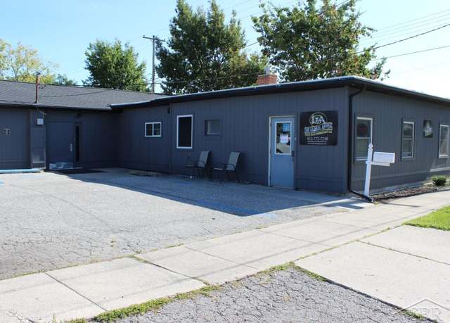 Property at 512 Germania Ave, Bay City, MI 48706, 1 bed, 2 baths