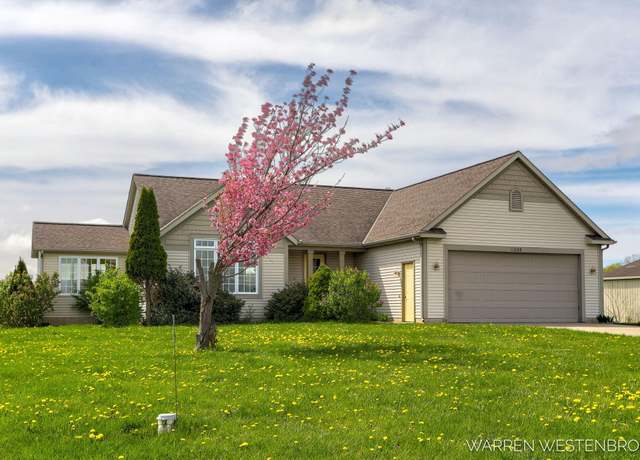 Property at 11069 Quincy St, Zeeland, MI 49464, 2 beds, 2 baths