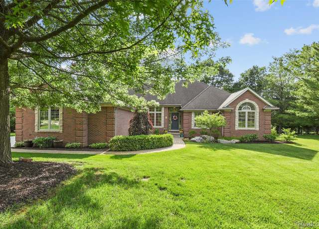 Property at 225 Redwood Ln, Leonard, MI 48367, 3 beds, 2.5 baths