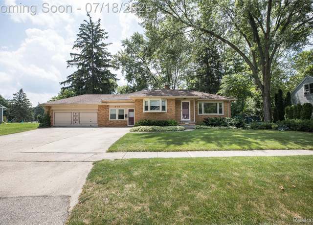 Property at 212 Detroit St, Saline, MI 48176, 2 beds, 2 baths