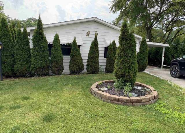 Property at 432 Flamingo St, Rochester Hills, MI 48309, 2 beds, 1.5 baths