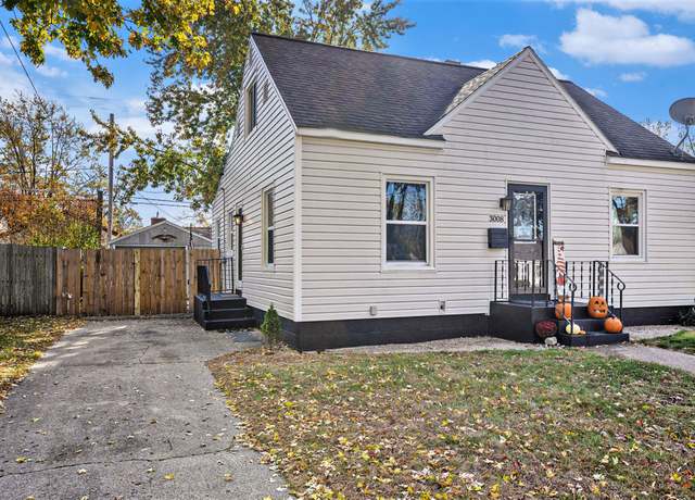 Property at 3008 Roosevelt Rd, Muskegon, MI 49441, 3 beds, 1 bath