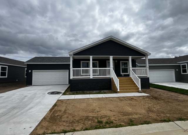 Property at 2772 Naples Ct, Lapeer, MI 48446, 3 beds, 2 baths