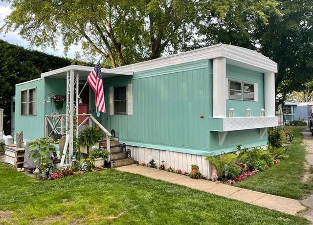 Property at 5767 Main St, Lexington, MI 48450, 2 beds, 1 bath
