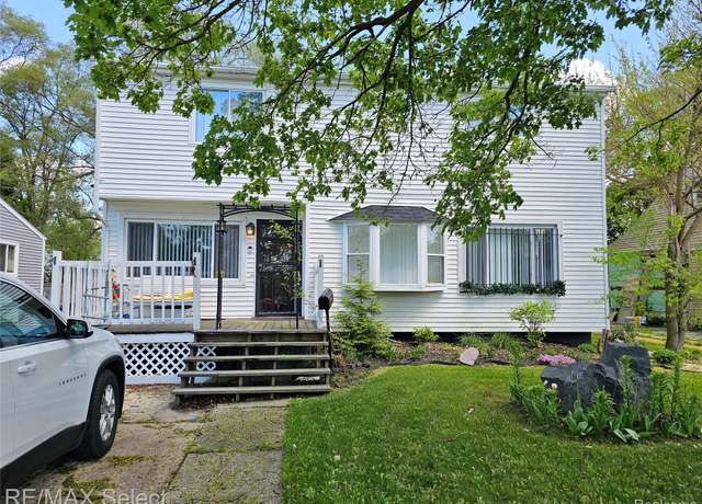 Property at 3802 Milbourne Ave, Flint, MI 48504, 6 beds, 2 baths