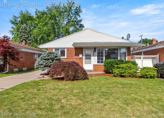 Property at 6547 Colonial St, Dearborn Heights, MI 48127, 3 beds, 2 baths