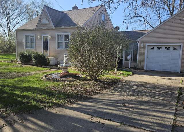 Property at 411 E Hamilton St, Homer, MI 49245, 3 beds, 1 bath