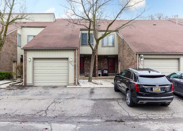 Property at 5866 Vassar, West Bloomfield, MI 48322, 2 beds, 2.5 baths