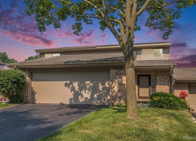 Property at 7924 Meadow Dr, Waterford, MI 48329, 3 beds, 2.5 baths