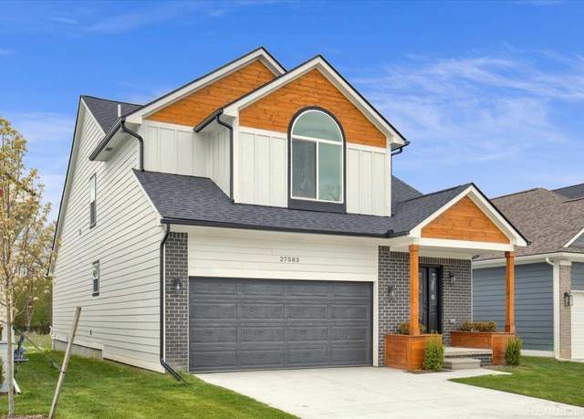 Property at 27583 Maryjane Lane Ln E, Chesterfield, MI 48047, 3 beds, 2.5 baths