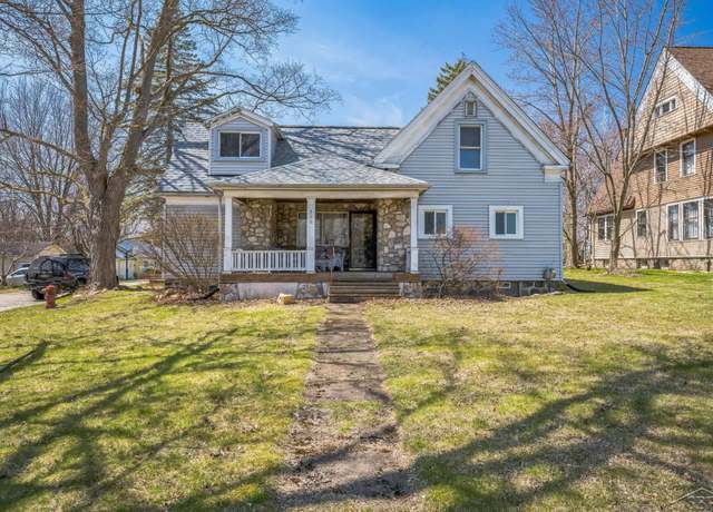 Property at 326 S Main St, Almont, MI 48003, 3 beds, 1 bath