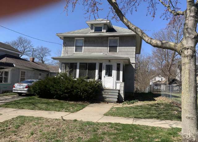 Property at 1232 Maple Ave, Jackson, MI 49203, 3 beds, 1 bath