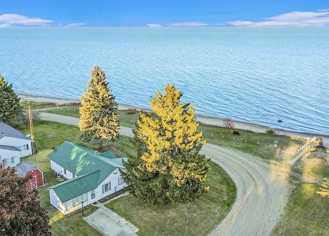 Property at 3453 Shoreview Dr, Deckerville, MI 48427, 2 beds, 1 bath