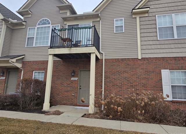 Property at 20005 Hidden Oaks Dr, Trenton, MI 48183, 2 beds, 2 baths