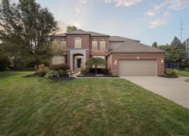 Property at 49018 Freestone Dr, Northville, MI 48168, 4 beds, 3.5 baths