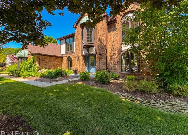 Property at 21653 Heatheridge Ln, Northville, MI 48167, 4 beds, 3 baths
