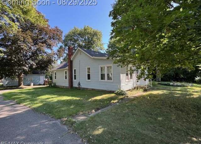 Property at 379 E Columbia Ave, Belleville, MI 48111, 3 beds, 1 bath