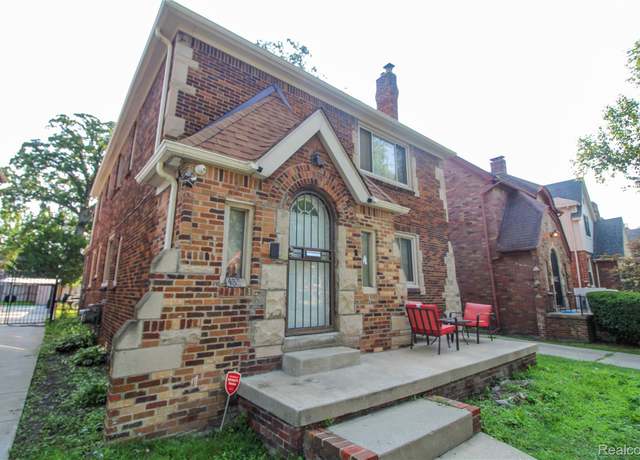 Property at 4850 Grayton St, Detroit, MI 48224, 5 beds, 2.5 baths