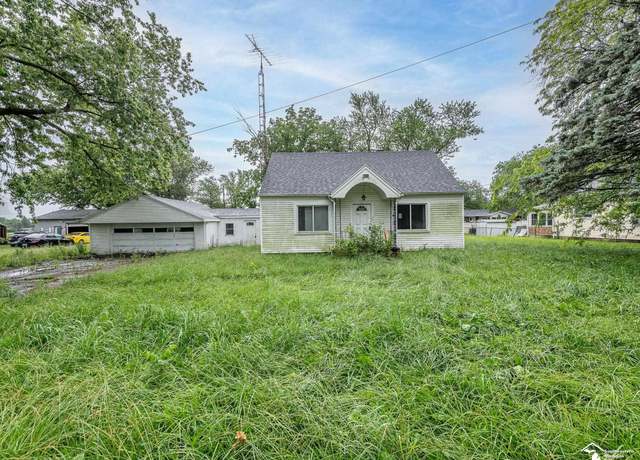 Property at 8131 Oak St, Ida, MI 48140, 3 beds, 1.5 baths