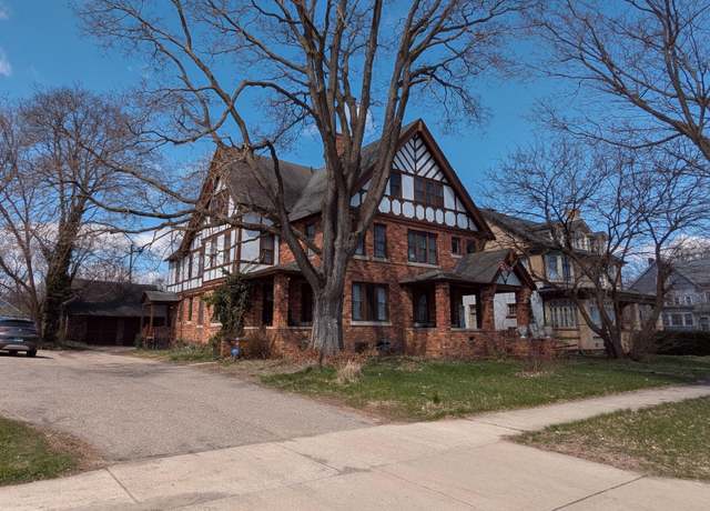 Property at 25 Orchard Pl, Battle Creek, MI 49017, 12 beds, 4 baths