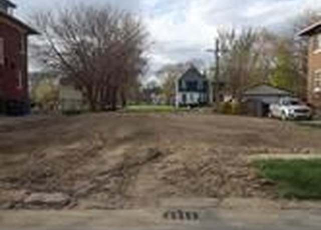 Property at 239 Trowbridge St, Detroit, MI 48202