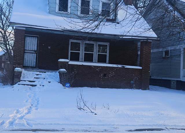 Property at 59 W Parkhurst Pl, Highland Park, MI 48203, 5 beds, 2 baths