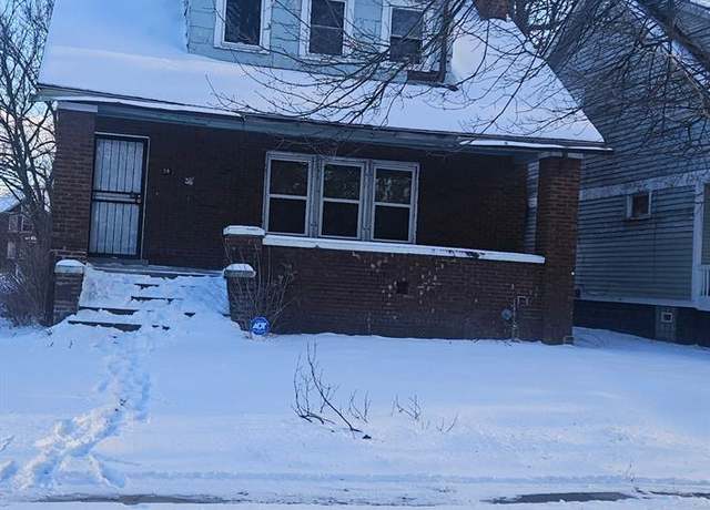 Property at 59 W Parkhurst Pl, Highland Park, MI 48203, 5 beds, 2 baths