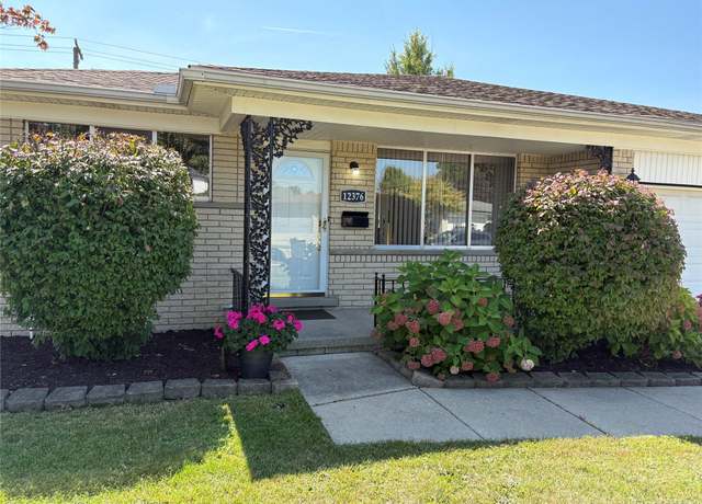 Property at 12376 Canterbury Dr, Sterling Heights, MI 48312, 2 beds, 1.5 baths