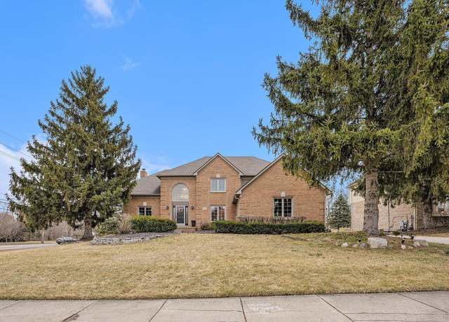 Property at 54888 Ridgeview Dr, Shelby Twp, MI 48316, 4 beds, 4.5 baths