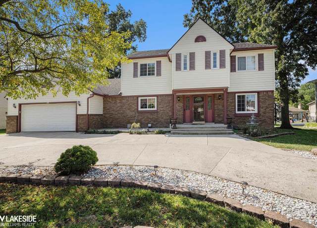 Property at 22665 Kenwyck Dr, Southfield, MI 48034, 4 beds, 3.5 baths