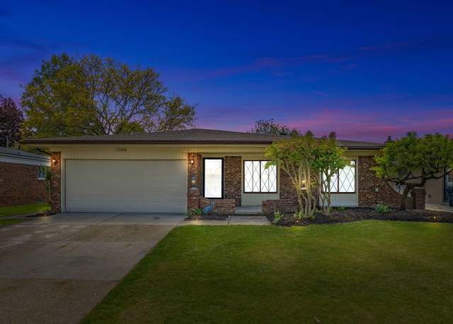 Property at 13488 Kingsville Dr, Sterling Heights, MI 48312, 3 beds, 1.5 baths