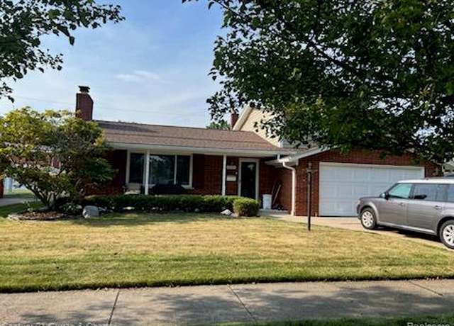 Property at 19381 Shadowoods, Roseville, MI 48066, 4 beds, 3 baths