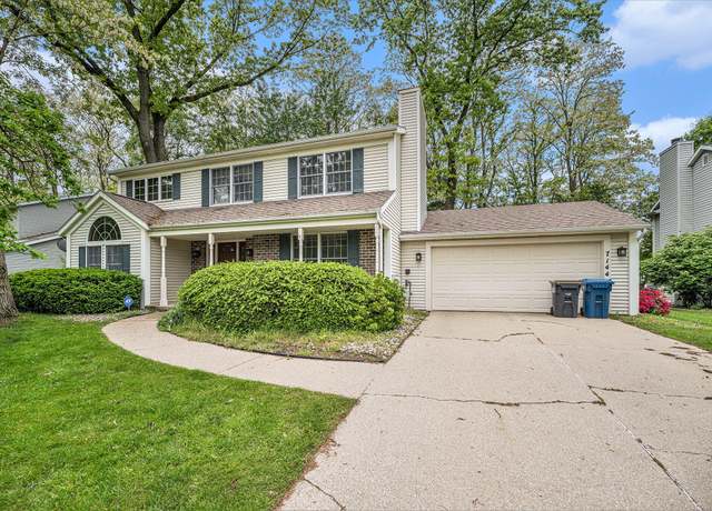 Property at 7144 Crown Pointe Cir, Portage, MI 49024, 4 beds, 2.5 baths
