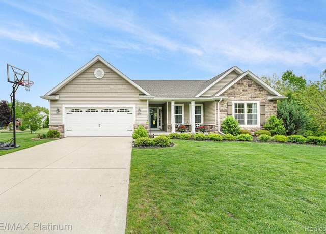 Property at 5956 Kerri Ln, Howell, MI 48855, 3 beds, 2 baths