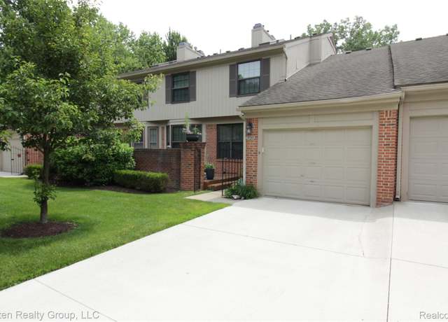 Property at 7120 Nottingham Ct, West Bloomfield, MI 48322, 2 beds, 2.5 baths