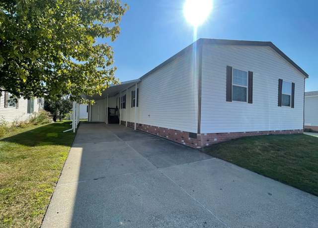 Property at 49916 Elk Trl, Shelby, MI 48315, 4 beds, 2 baths