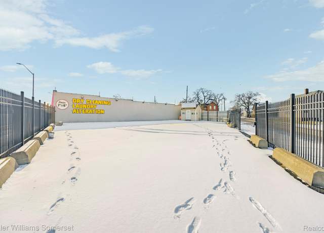 Property at 10333 Gratiot Ave, Detroit, MI 48213