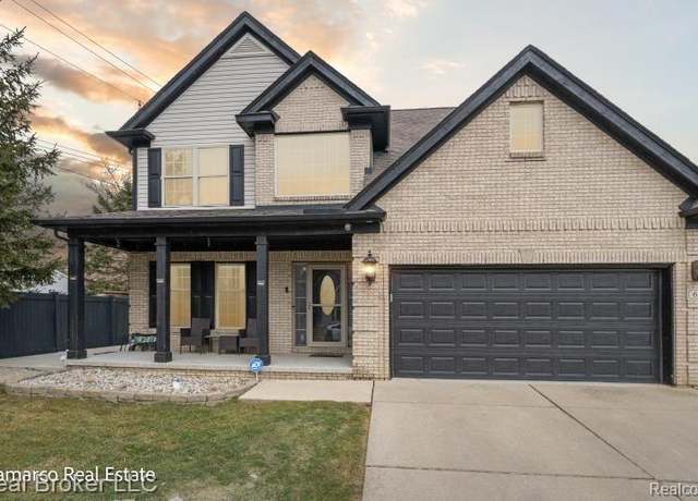 Property at 650 Brady Ln, Pontiac, MI 48342, 4 beds, 2.5 baths