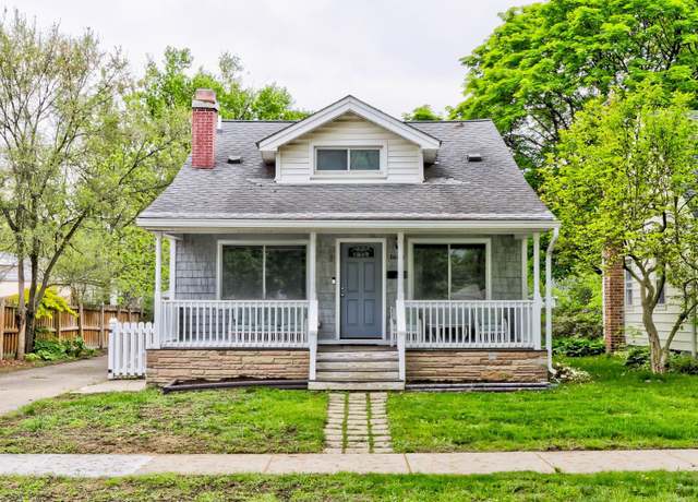 Property at 1688 W Hazelhurst St, Ferndale, MI 48220, 3 beds, 2 baths