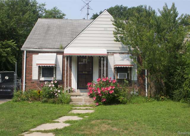 Property at 18081 Strasburg St, Detroit, MI 48205, 3 beds, 2 baths