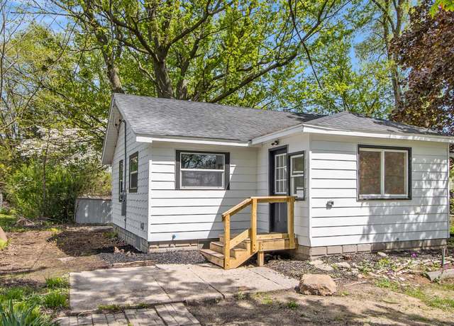 Property at 145 S 28th St, Battle Creek, MI 49015, 2 beds, 1 bath